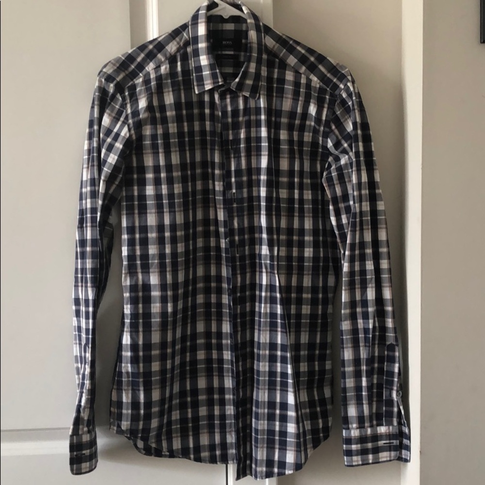Hugo Boss shirt size S